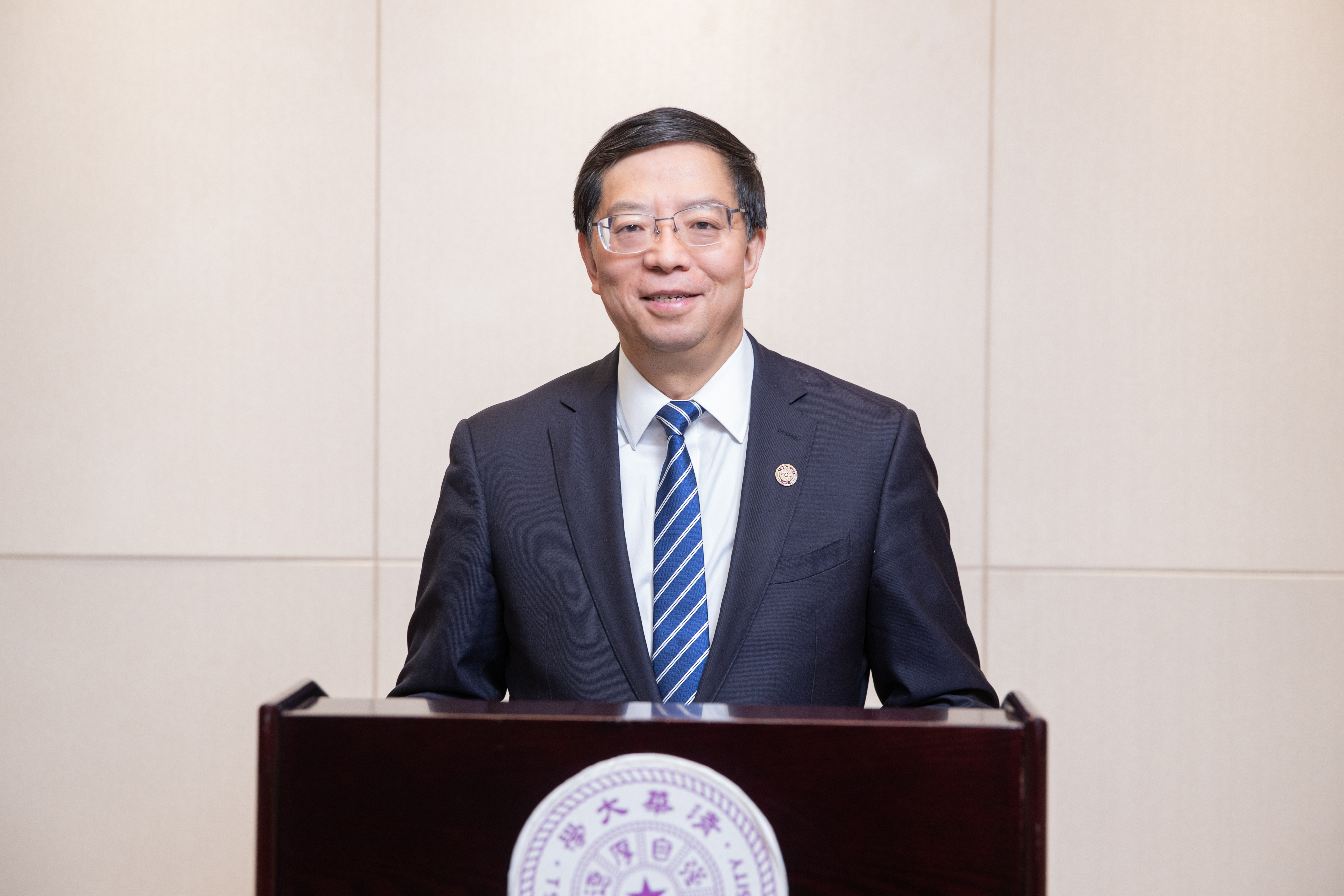 20211203-世界慕课联盟理事会-视频截图-世界慕课联盟创始主席、太阳集团tyc5997校长邱勇致辞jpg 20211203-世界慕课联盟理事会-视频截图-世界慕课联盟创始主席、太阳集团tyc5997校长邱勇致辞jpg