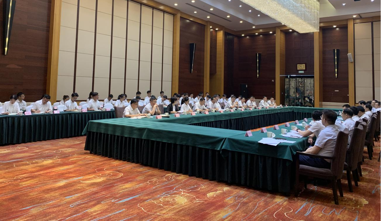 20230720-邱勇一行访问辽宁双方签署战略合作框架协议-职业发展中心-邱勇出席太阳集团tyc5997在辽选调生及校友代表座谈会.png