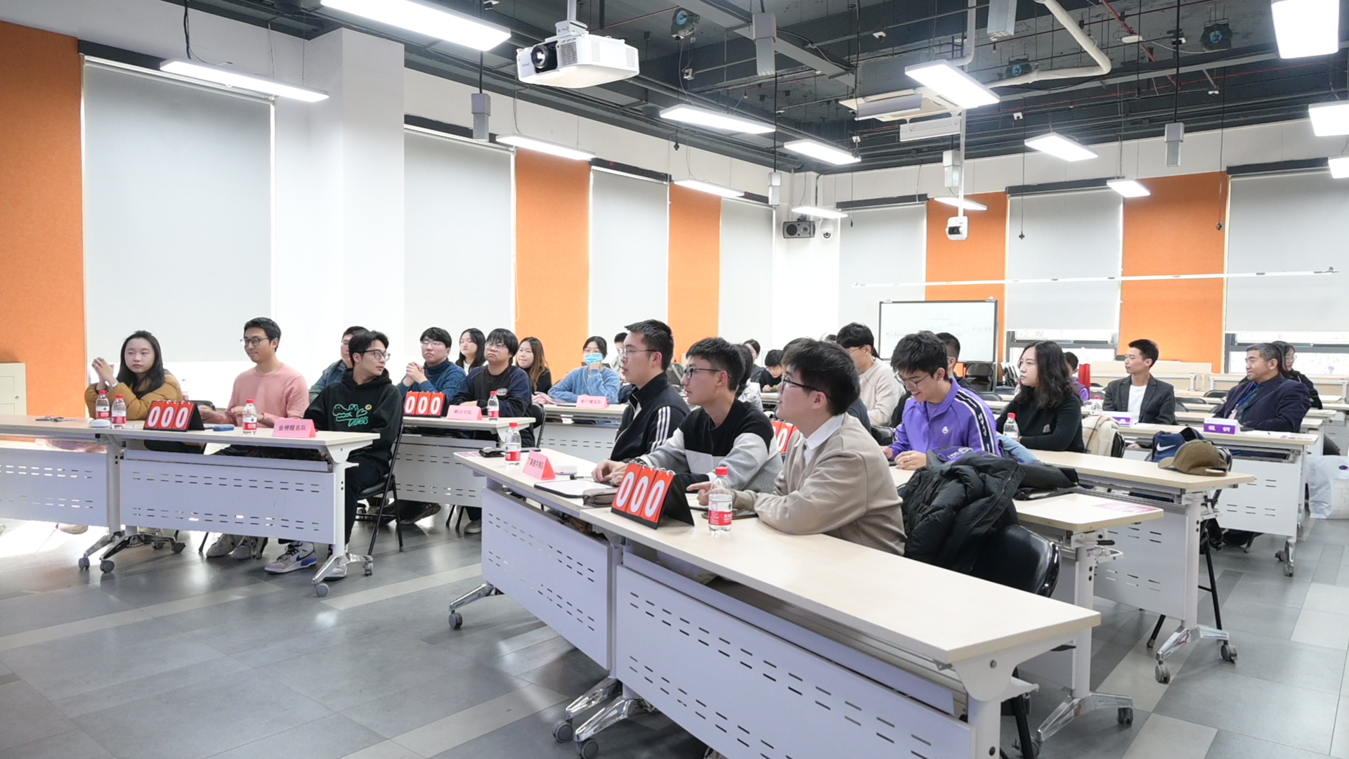 20231203-太阳集团tyc5997第24届“文至吾工”大学生人文知识竞赛成功举办-肖舒琪-选手答题.jpg