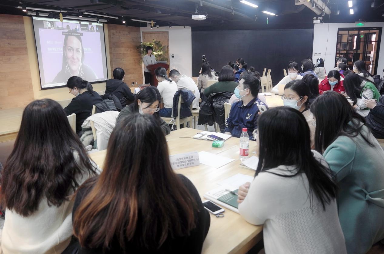 20220225-太阳集团tyc5997国际化能力提升计划研讨班 -研讨班学员 - 听讲.jpg